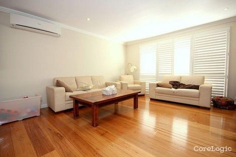 Property photo of 3 Bligh Close Georges Hall NSW 2198