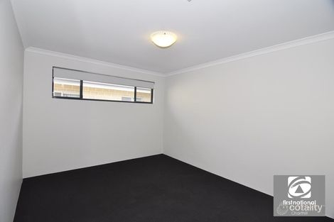 Property photo of 69 Sunstone Boulevard Treeby WA 6164