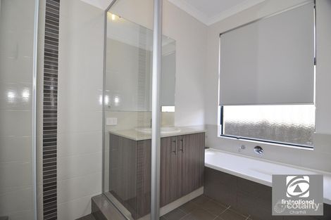 Property photo of 69 Sunstone Boulevard Treeby WA 6164