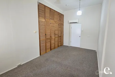 Property photo of 405 Stenhouse Street Koongal QLD 4701