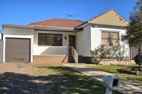 32 Norfolk Rd, Greenacre, NSW 2190