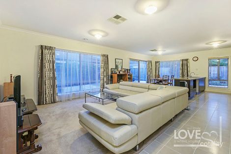 Property photo of 3 Levanter Cove Mernda VIC 3754