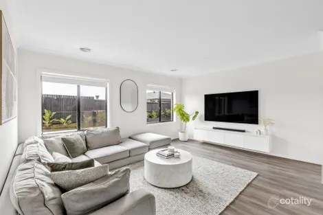 Property photo of 3 Sevenhill Drive Mount Duneed VIC 3217