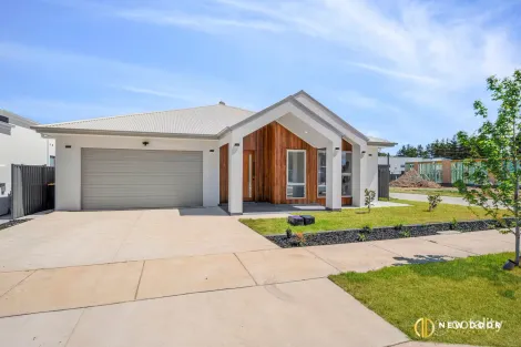 19 Mowenbah Cres, Googong, NSW 2620