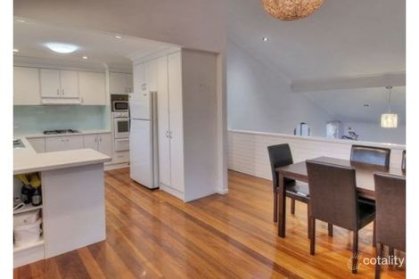 Property photo of 13 Nevern Street Macgregor QLD 4109