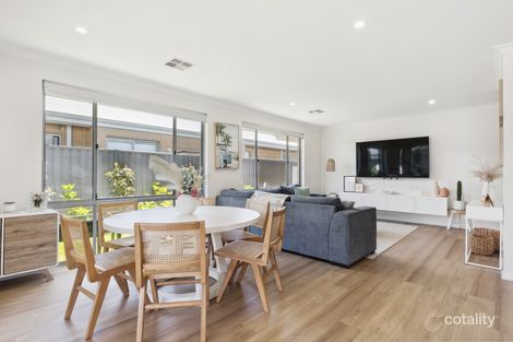 Property photo of 35 Templetonia Rise Lake Coogee WA 6166