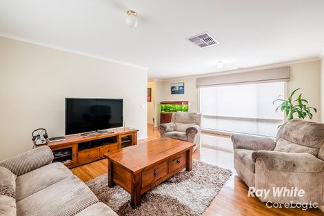 Property photo of 19 Cirai Crescent Cranbourne West VIC 3977