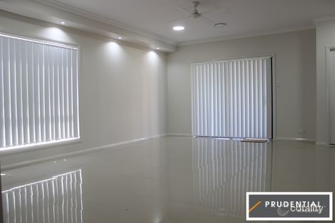Property photo of 10 Dowie Drive Claymore NSW 2559