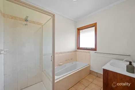 Property photo of 51 Paxtons Lane Mansfield VIC 3722