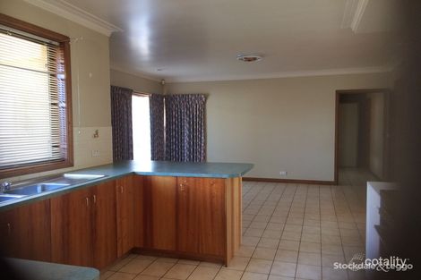 Property photo of 41 Meek Street Werribee VIC 3030