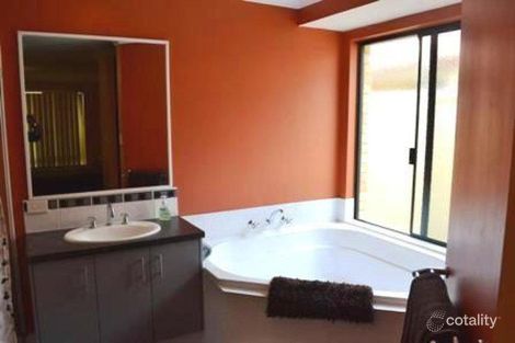 Property photo of 43 Archimedes Crescent Tapping WA 6065