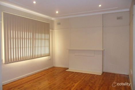 Property photo of 43 Rose Parade Unanderra NSW 2526