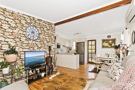 Property photo of 33 Brockway Street Kippa-Ring QLD 4021