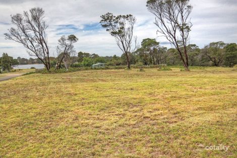 43 Lake Shore Dr, Newlands Arm, VIC 3875