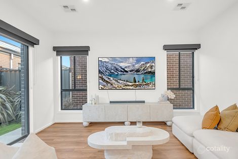 Property photo of 1 Treeline Grange Wollert VIC 3750