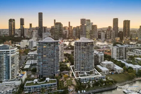 Property photo of 8 Goodwin Street Kangaroo Point QLD 4169