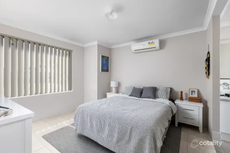 Property photo of 4 Castellar Pass Yalyalup WA 6280