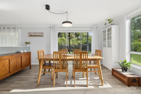Property photo of 10 Esperance Place Yarrawarrah NSW 2233