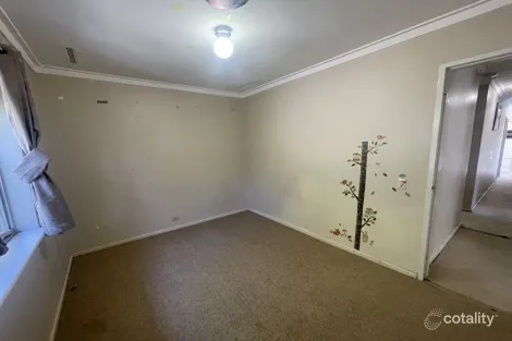 Property photo of 3 Edinburgh Road Forrestfield WA 6058