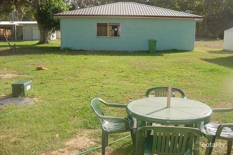 Property photo of 39 Palm Avenue Seaforth QLD 4741