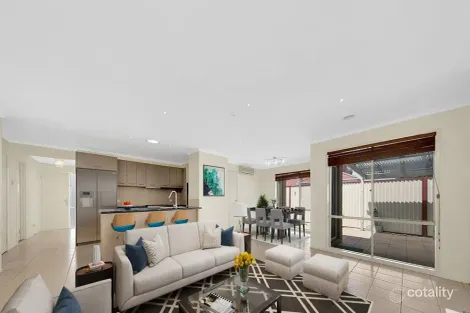 Property photo of 39 Limpopa Square Roxburgh Park VIC 3064