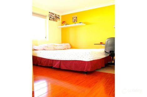 Property photo of 11 Bentinck Drive Green Valley NSW 2168