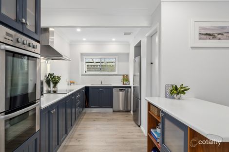 Property photo of 10 Esperance Place Yarrawarrah NSW 2233