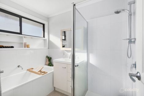 Property photo of 8 Cranley Place Thomastown VIC 3074