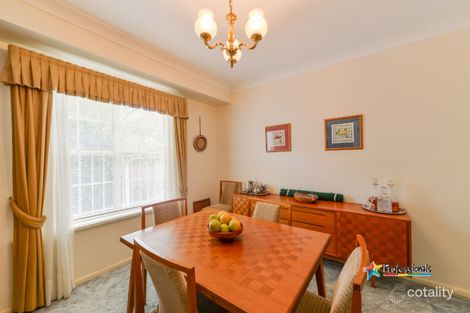 Property photo of 4 Narine Close Hillvue NSW 2340