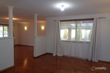 Property photo of 69 Mawson Circuit Woodcroft SA 5162