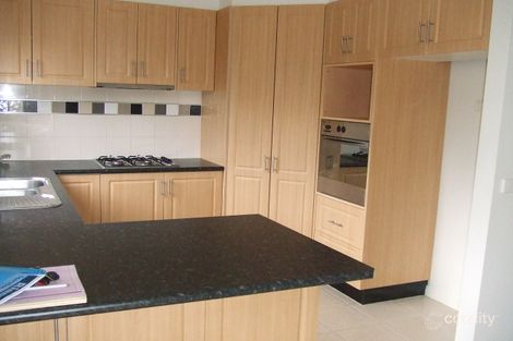 Property photo of 2/15 Balmoral Crescent Drouin VIC 3818