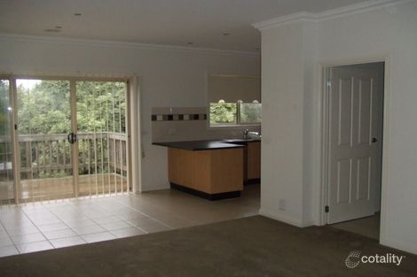 Property photo of 2/15 Balmoral Crescent Drouin VIC 3818