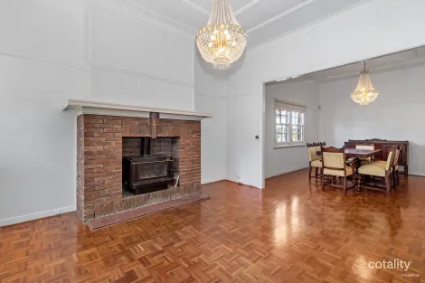 Property photo of 44 Light Street Bar Beach NSW 2300