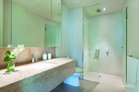 Property photo of 906/1 Roy Street Melbourne VIC 3004