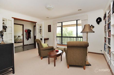Property photo of 6 Teak Place Jerrabomberra NSW 2619