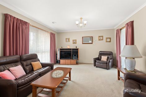 Property photo of 3 Amy Close Pakenham VIC 3810
