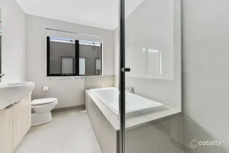 Property photo of 14 Sicily Road Clyde VIC 3978