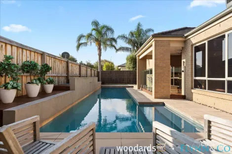 Property photo of 13 Wallaby Drive Rosebud VIC 3939