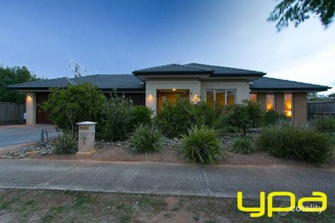 Property photo of 9 Indigo Square Brookfield VIC 3338