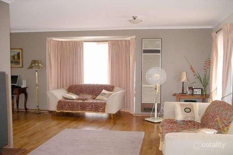 Property photo of 1 Aster Court Mill Park VIC 3082