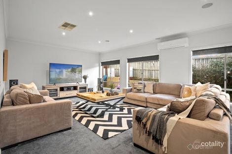 Property photo of 18 Caribbean Pine Court Lyndhurst VIC 3975