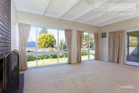 Property photo of 17 Dalkeith Avenue Lake Albert NSW 2650