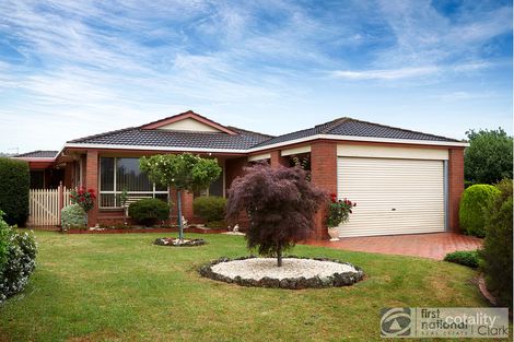 Property photo of 11 Callistemon Crescent Drouin VIC 3818