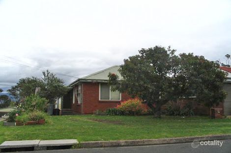 9 Kingsley Dr, Lake Heights, NSW 2502