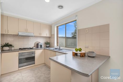 Property photo of 14 Moreton Close Caroline Springs VIC 3023