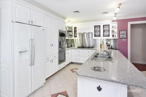 Property photo of 2 Belrose Place Prospect NSW 2148