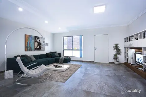 Property photo of 9/20 Old Glenfield Road Casula NSW 2170