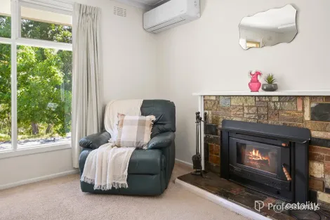 Property photo of 61 Queen Road Lilydale VIC 3140