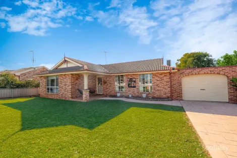 60 Best St, Parkes, NSW 2870