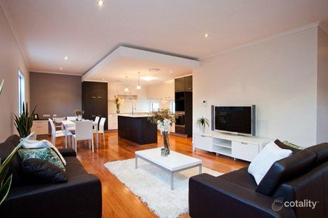 Property photo of 12A Newcross Street Indooroopilly QLD 4068